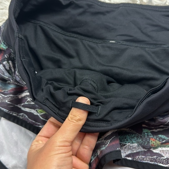 Lululemon Speed Short (2 1/2") Mini Sweatr Multi Black / Black - Picture 2 of 6